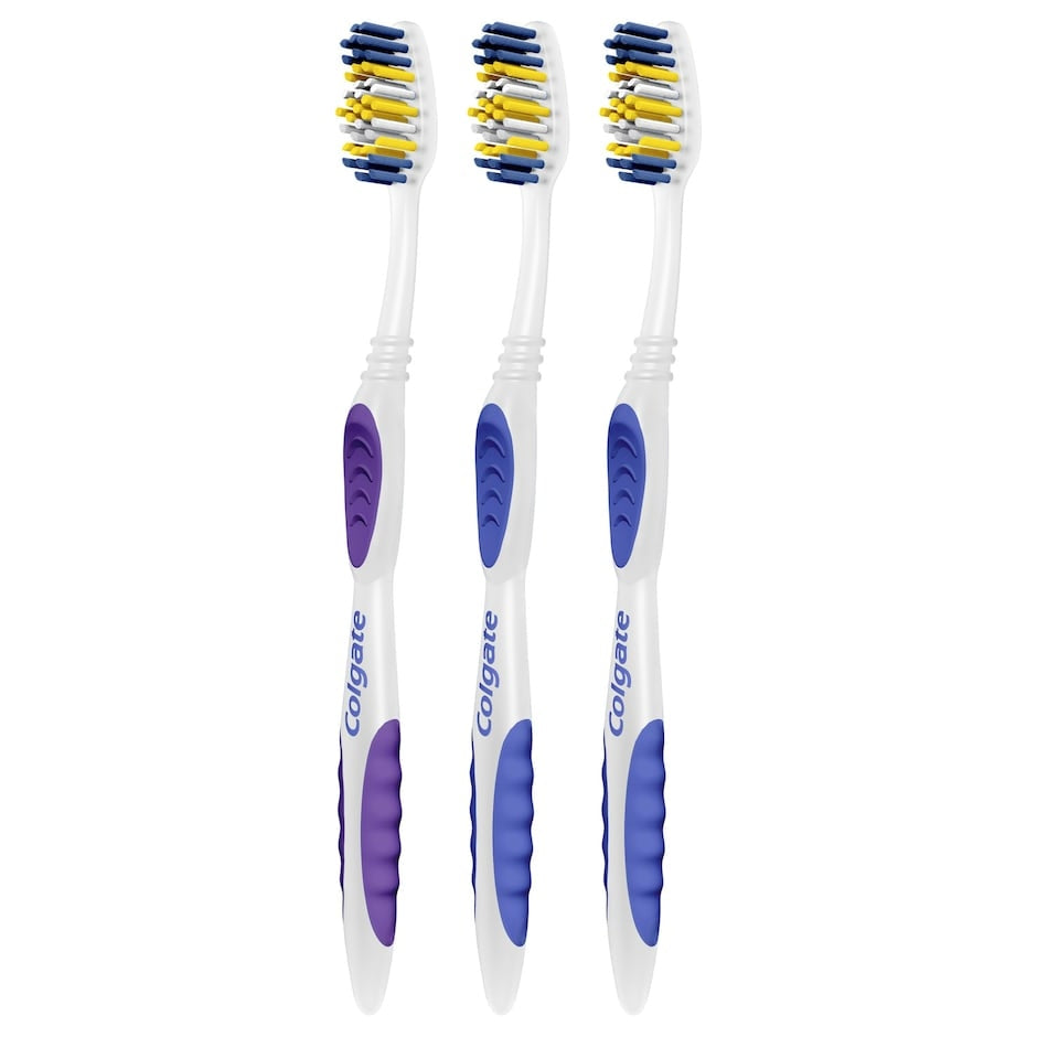 Colgate Classic Clean Soft-Bristle Toothbrushes 3 pack (202981)